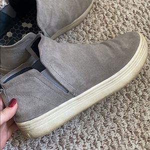 Dolce vita grey suede shoes